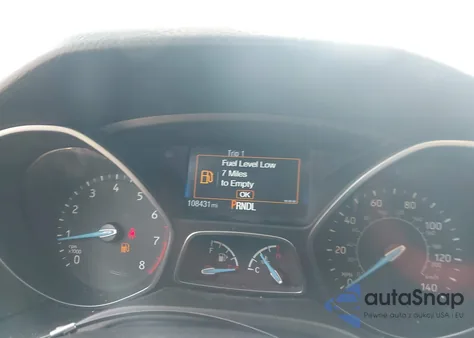 2018 Ford Focus S z USA, uszkodzony, nr VIN 1FADP3E28JL322075